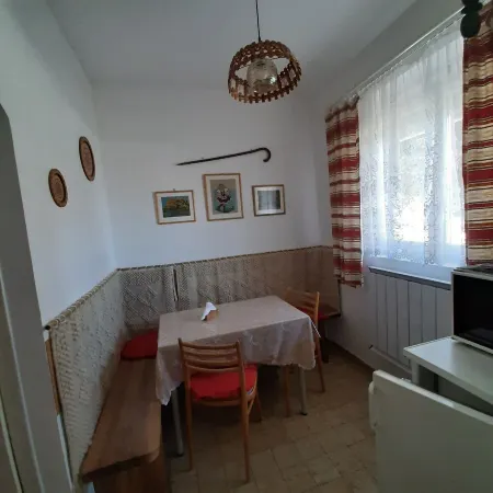 Haus Jeremias Therme - Apartment for 4 people, with balcony Отели в г. Залакарош
