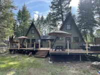 Lake Windermere Cabin |Close to Ski Hills and Hot Pools |Short walk to beach