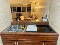 Ocean view studio centrally-located Isla Verde location.
