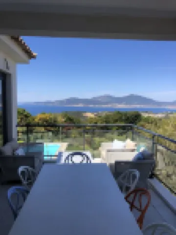 PORTICCIO NEW CONTEMPORARY VILLA PANORAMIC SEA VIEW HEATED POOL Hotels in Albitreccia