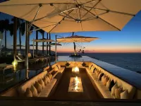 Pier 57 Penthouse 703 - Great Ocean Views & Location, Rooftop Infinity Pool