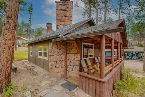 Historic Forested Cabin with Great Mountain Views