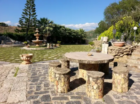 West Cottage in villa with pool, jacuzzi and sea view