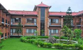 Hotel Lumbini Garden New Crystal