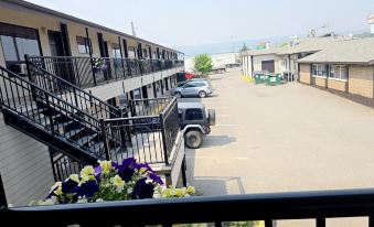 Camelot Court Motel