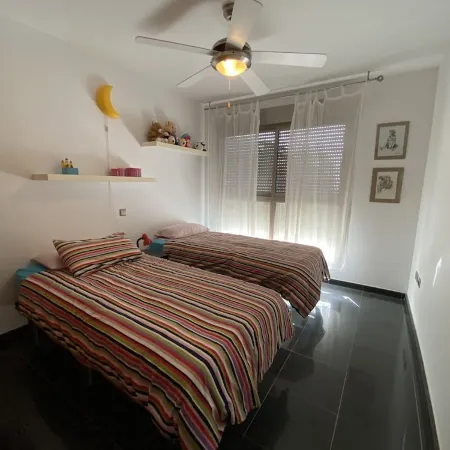 Schicke Maisonette-wohnung Direkt am Strand, mit Meerblick und
