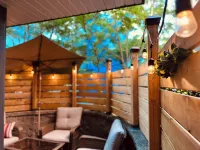 Charming Apartment near the Sea Wall Hotels in Mount Pleasant