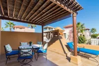 Comfort & inspiration in Loreto Bay... Beach, pool, cafes & beauty in few steps!