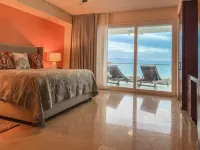 Luxury Beach Front Condo in Beautiful Punta de Mita 普塔 德 米塔住宿飯店