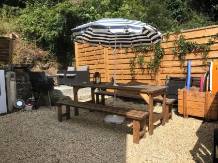 Near Paimpol, Apartment 200m from Bréhec Beach Отели в г. Плуэзек