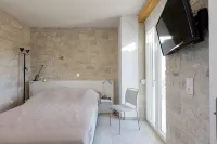 Comfortable villa with pool