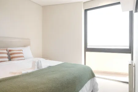 Unique Apartment.Beautiful brand new apartment 7 blocks from the city center