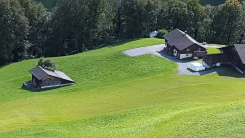 Uriges Chalet, Ideal für Familien und Gruppen bis 6 Personen Hotels in Glarus Sud