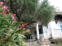 Detached House, Garden, Seafront, Sea View and Monaco View, 1-4 Persons Hotel di Roquebrune-Cap-Martin