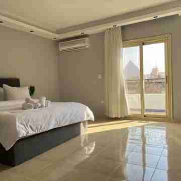 Luxury Touristic Apt. Pyramid View+Museum View Rooms