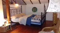 Cozy house right on the dike - with a large, dreamy apple orchard