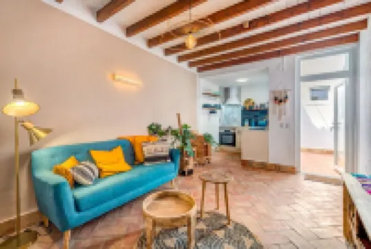 Townhouse in Silves with Portuguese Charm and Modern Amenities