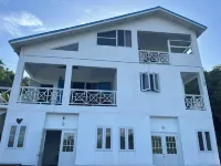 Summer Breeze  -  secluded 4 bed 4 bathroom Villa with Pool and Pool Lounge