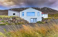 Loft house with incredible views of the fjord Hotels in Grýtubakkahreppur