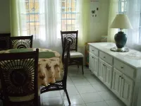 White Sands Retreat - Beachside at Beacon Hill - 2 estrellas