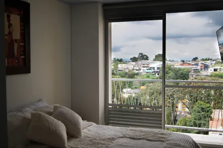 Modern studio apartment in the center of Armenia. Отели рядом с достопримечательностью «Parque del Cafe»