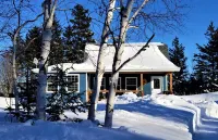 The Island Gales Cottage: Spacious Family Retreat in the Heart of Cavendish