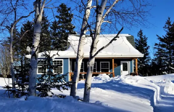 The Island Gales Cottage: Spacious Family Retreat in the Heart of Cavendish