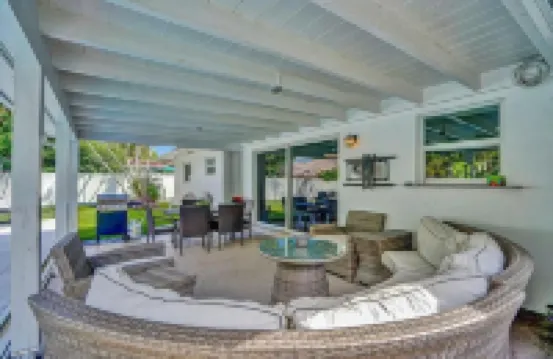 Gorgeous 4BR Brand new HTD Pool & Jacuzzi 1Mile