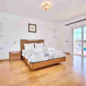 Amora Classic Villa 5 mins walk from center of vilamoura Rooms