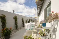 High Desert Home 15 Minutes from North Palm Springs Hotels near Massage By Susan