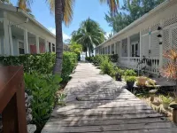 Only steps to the beach Hotels in Cayman Brac
