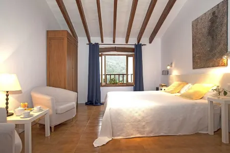 Fornalutx Petit Hotel - Bed & Breakfast Отели в г. Форналуч
