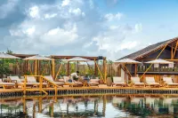 Hotel Shibari - Restaurant & Cenote Club - Pools