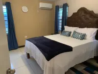 C-Vue Villa (Pool  AC  Gated  Sea Front ) Hotel a 