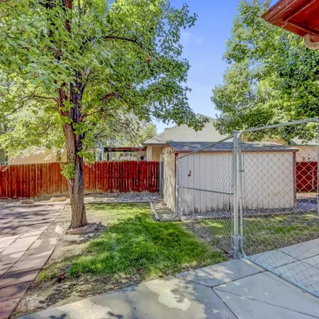 Paradise Hills Oasis 4 Bedroom Home