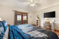 Berry Springs Lodge - Balkon