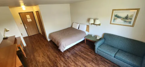 Plymouth Inn Hotels in Elkhart Lake