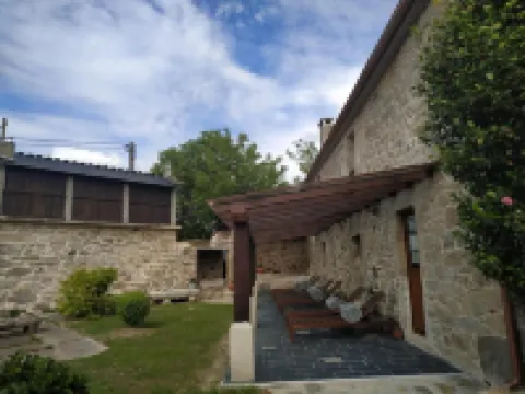 Casa Roan y Casa Grande Hotels in A Ulloa