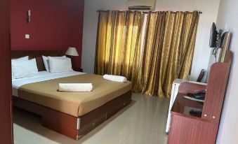 Mansea Beach Hotel