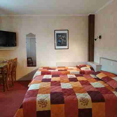 Logis Hôtel Calisola (ex Logis Hôtel des 3 Îles) Rooms