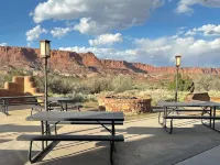 The Rim Rock Inn Hotels in Wayne County