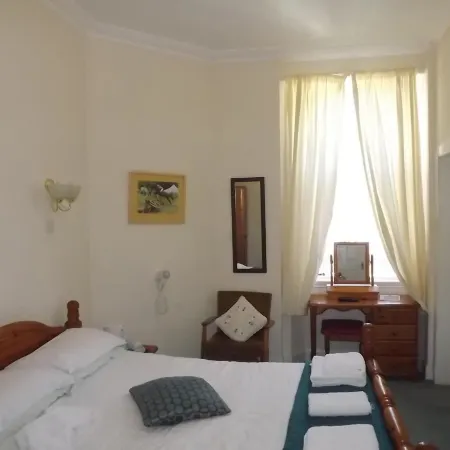 Palace Hotel - Small Hotel