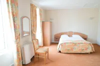 Logis Hôtel de France Restaurant le Lucullus Hotels in Montmorillon