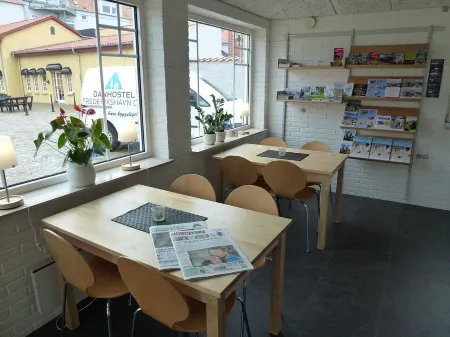 Danhostel Frederikshavn City Отели рядом с достопримечательностью «DFDS Frederikshavn Terminal»