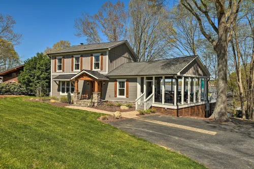 Riviera Paradise W/ Private Dock! 4 Bedroom Home by RedAwning - 3-Star