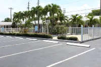 Economy Inn - Motels
