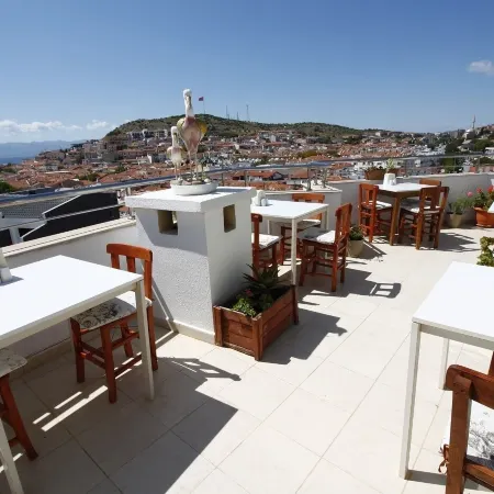 Bonapart Hotel