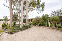 Riviana Motel