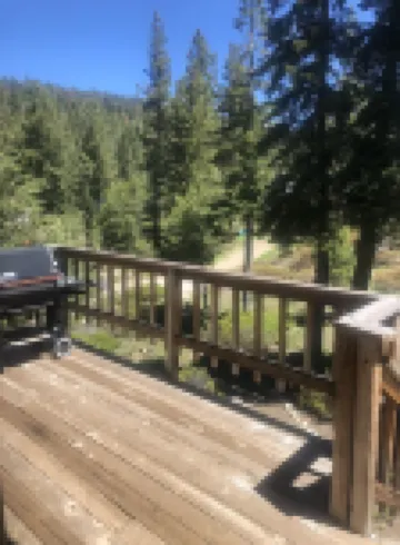 Amazing Views- Modern Home- SH #14 by Bear Valley Vacation Rentals