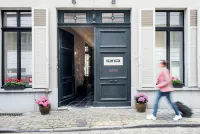 Ganda Rooms & Suites Hotels near Park of Beervelde
